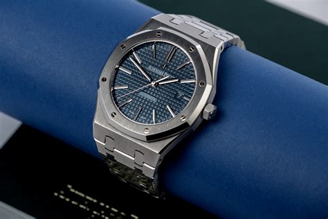 audemars piguet 15400 blu|audemars piguet green dial.